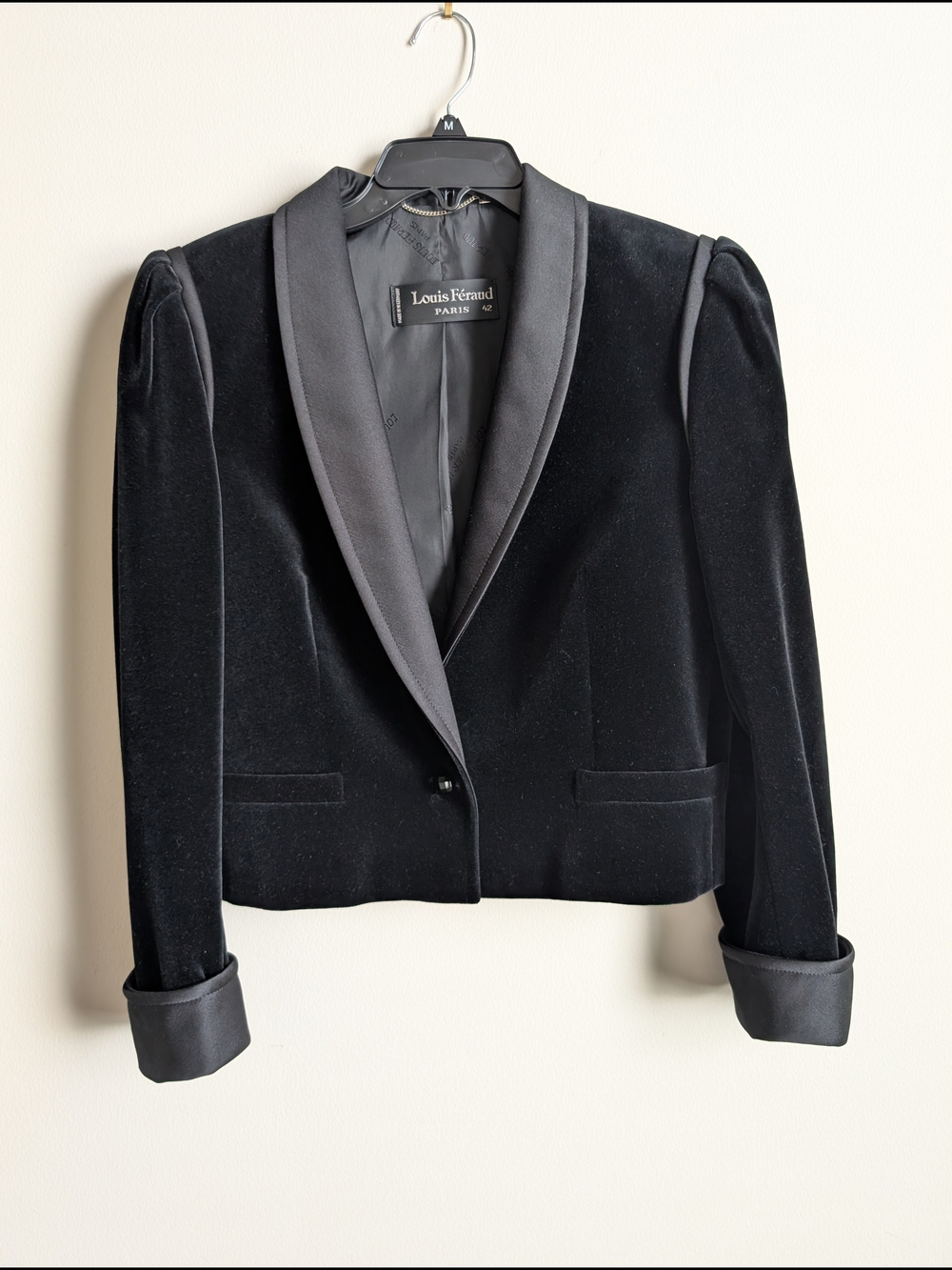 Louis Feraud Black Velvet Cropped Blazer with 100% Silk Trims Size 42 M-L